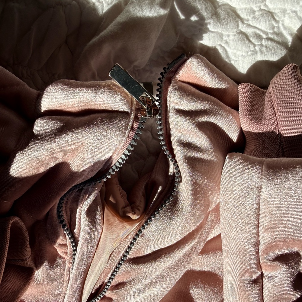 Pink velvet jacket - Picture 3 of 5